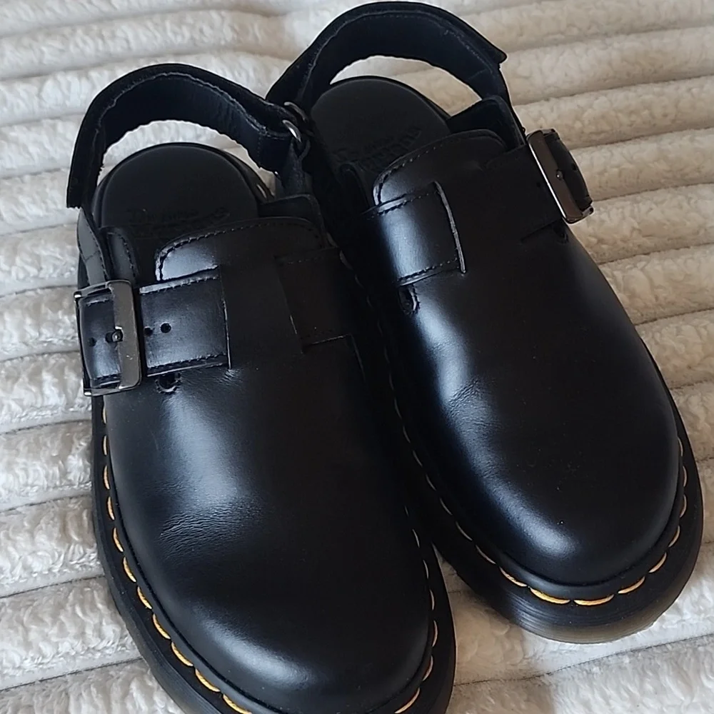 Black Dr. Martens Jorge II Mules - Picture 2 of 7